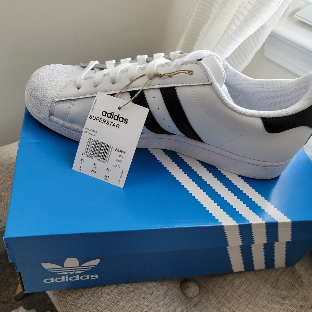 Adidas  Sneakers 3 Pair 70 Each 3 Different Sizes. Men SUPERSTAR..